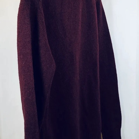 Simons Le 31 Men’s Small Lambswool Burgundy Pullover Sweater Button Accent NWT - Picture 4 of 11